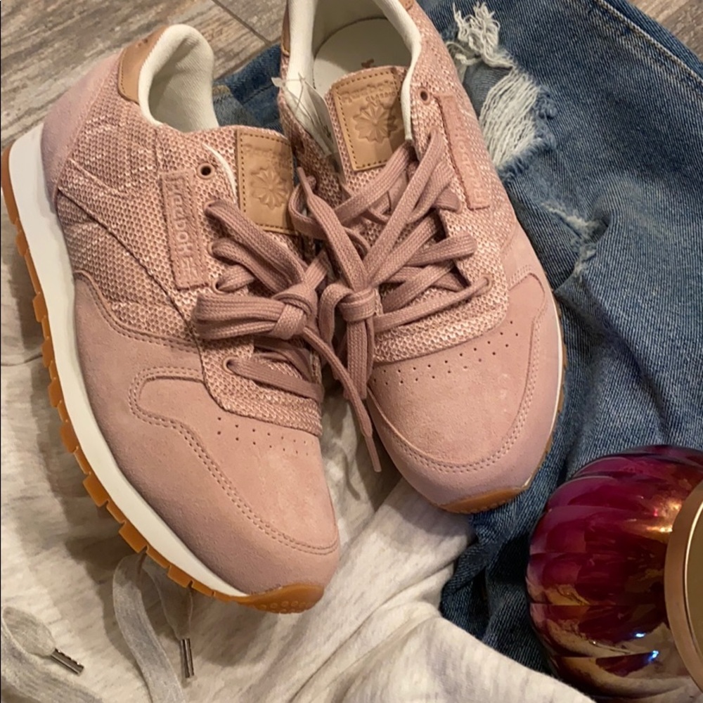 SOLD‼️ You’re so CLASSIC